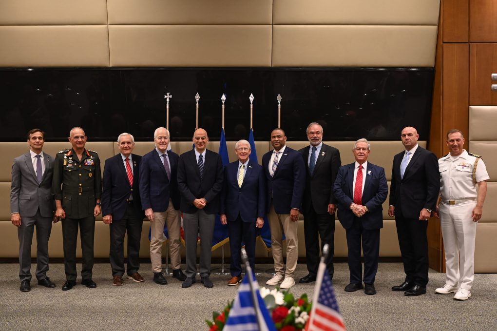 Συνάντηση ΥΕΘΑ Νίκου Δένδια με αντιπροσωπεία του Κογκρέσου των ΗΠΑ