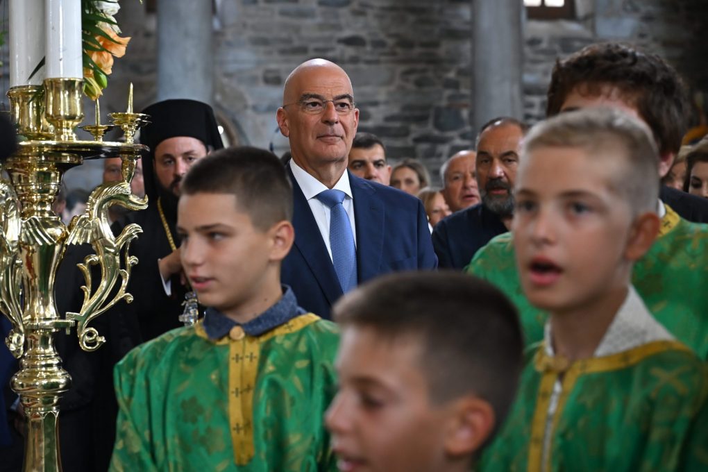 Παρουσία ΥΕΘΑ Ν. Δένδια στον εορτασμό της Κοίμησης της Θεοτόκου στο Ιερό Προσκύνημα Παναγίας Εκατονταπυλιανής Πάρου