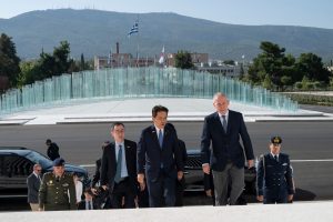 Συνάντηση ΥΦΕΘΑ Θανάση Δαβάκη με τον Υφυπουργό Άμυνας της Ιαπωνίας Masahisa Miyazaki