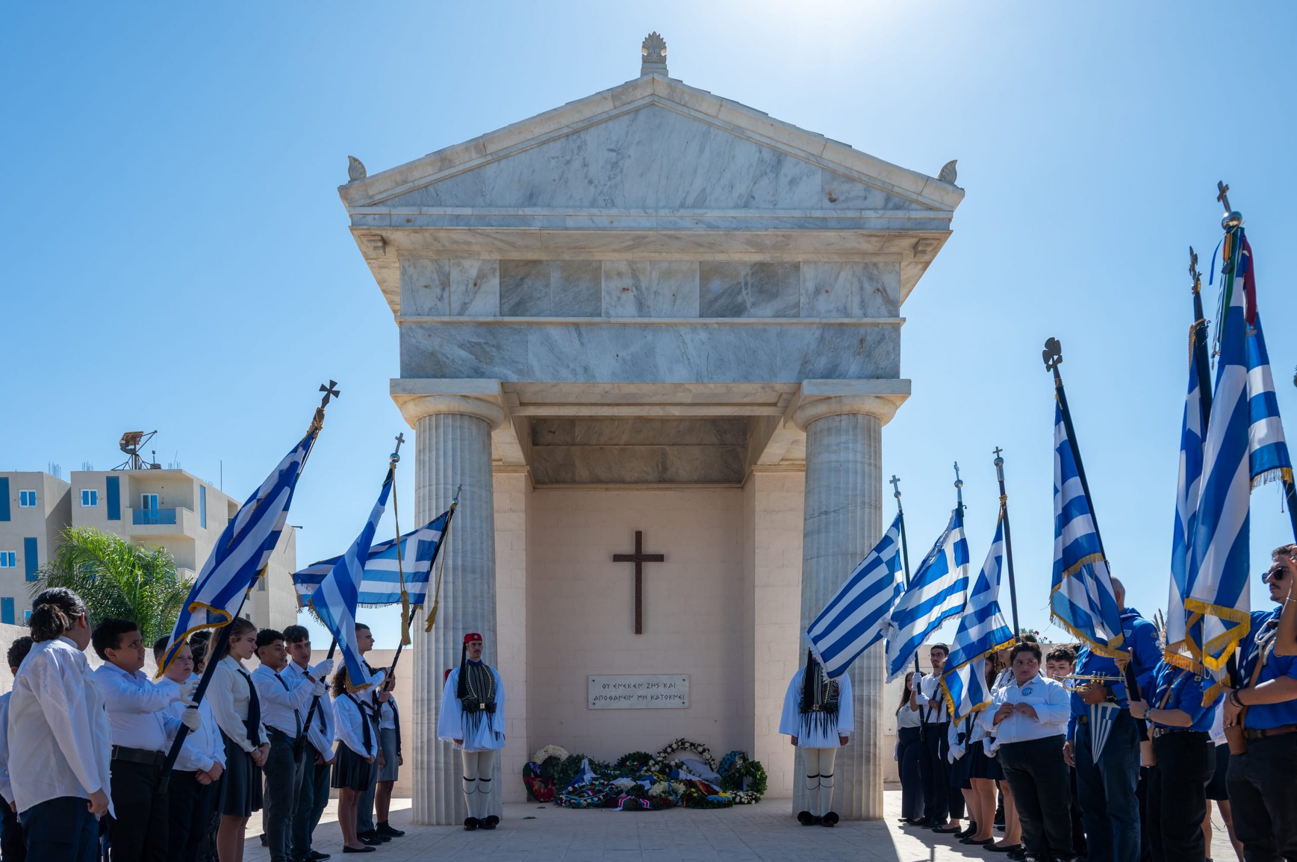 Ο ΥΦΕΘΑ Θανάσης Δαβάκης στις εκδηλώσεις για την 84η Επέτειο της Μάχης του Ελ Αλαμέιν