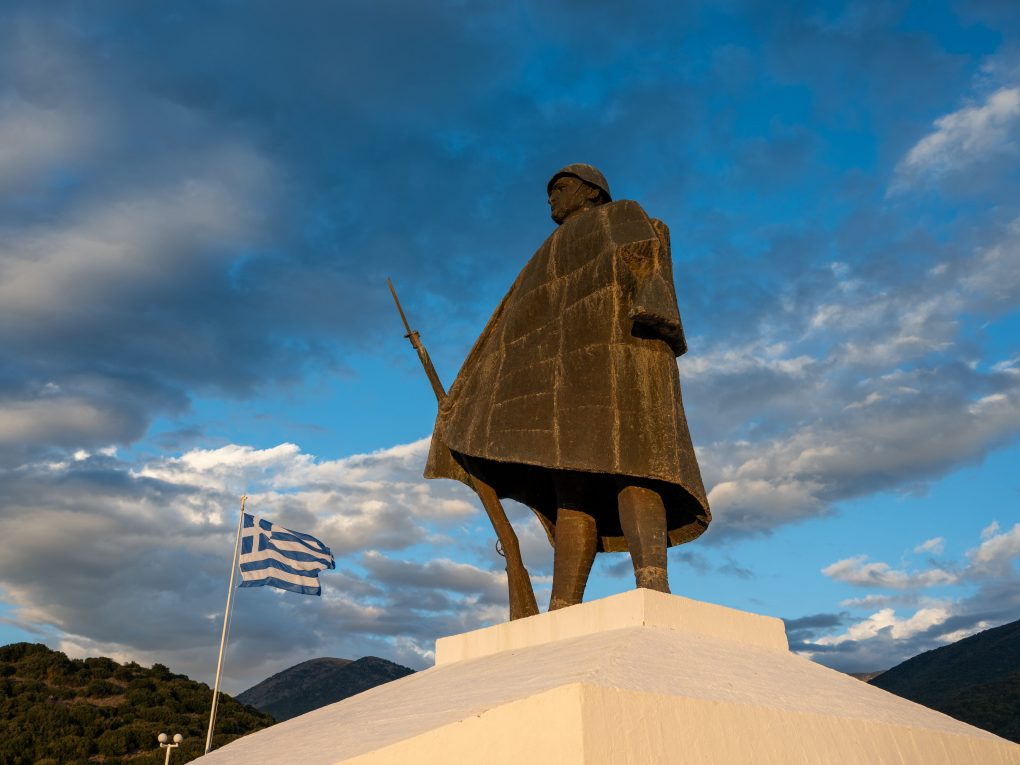 Ο ΥΦΕΘΑ Θανάσης Δαβάκης στην τελετή αναπαράστασης της Μάχης του Καλπακίου